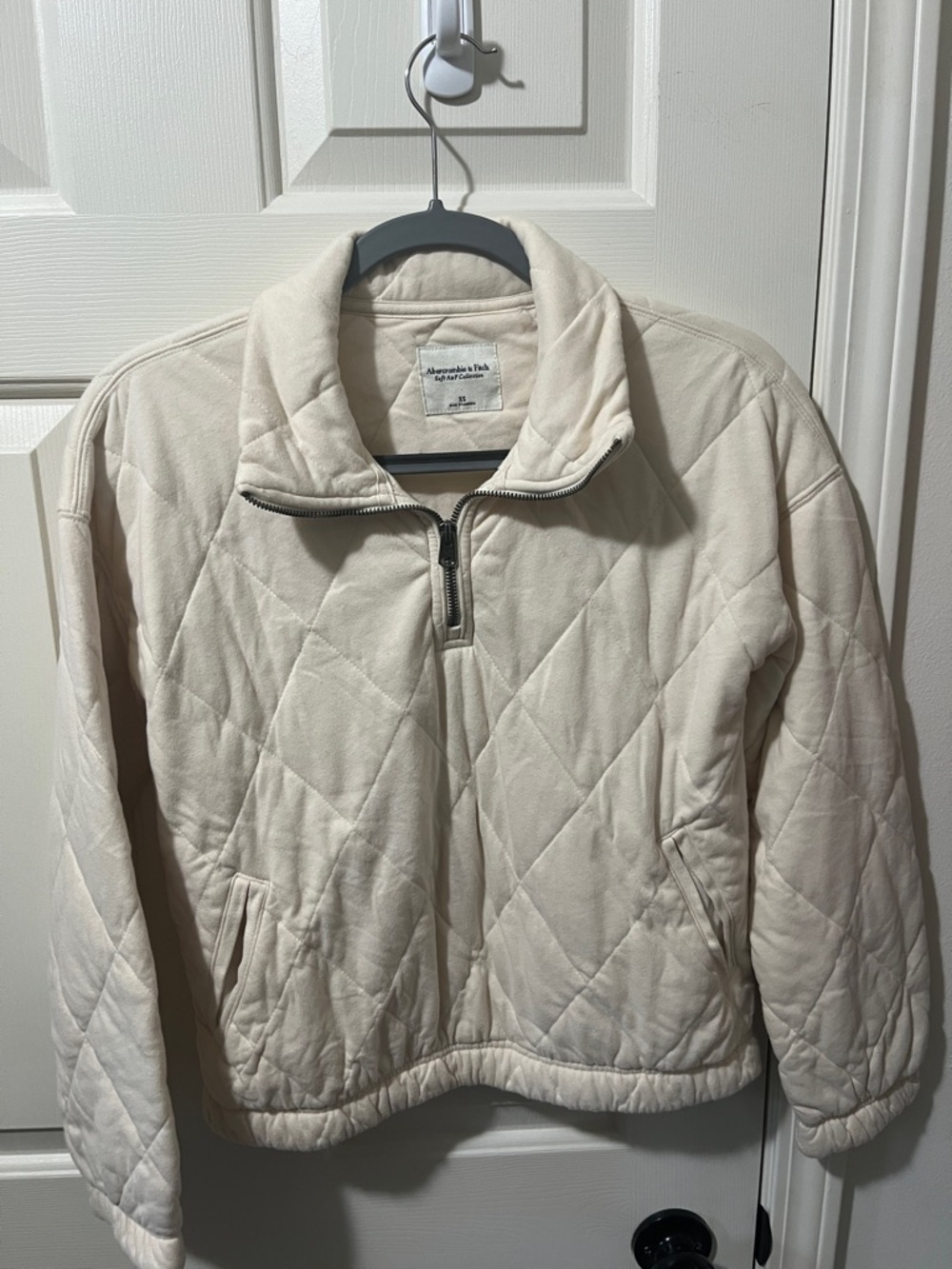 Abercrombie & Fitch Cream Quilted Half-Zip Pullover Jacket